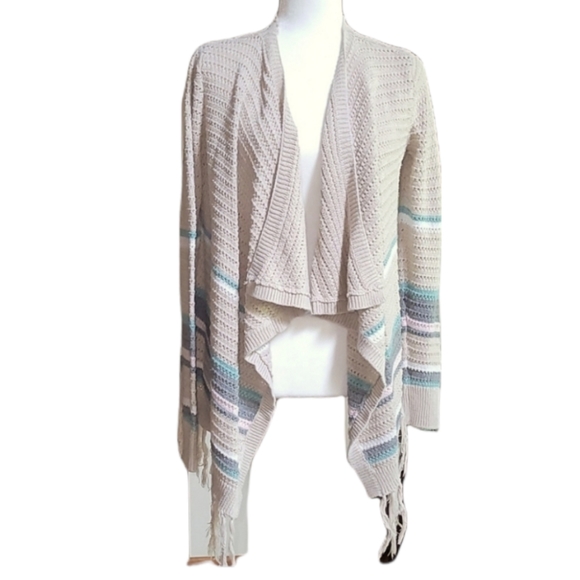 Bethany Mota Sweaters - 🔥SALE🔥Bethany Mota boho waterfall cardigan w/fringe